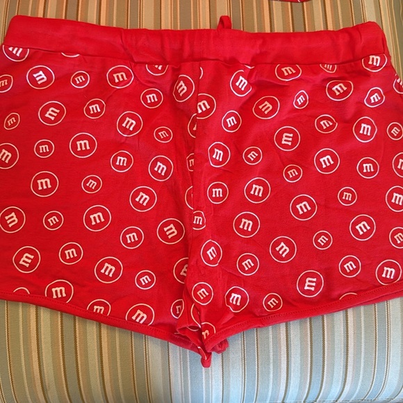 M&M'S WORLD ❤️RED❤️ 2PC TANK AND SHORT SET SIZE LARGE 🌟NWT🌟 - Picture 11 of 14